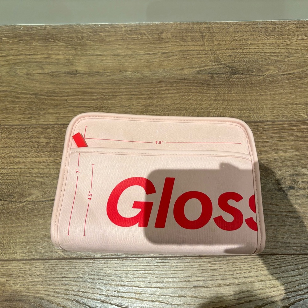 The Beauty Bag Glossier
